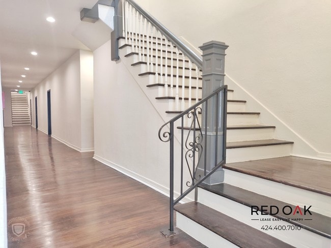 Photo - 1818 Whitley Ave Unit 106