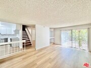 Photo - 10464 Larwin Ave