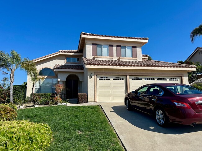 Building Photo - Welcome Home! 4 Bedroom with Canyon views