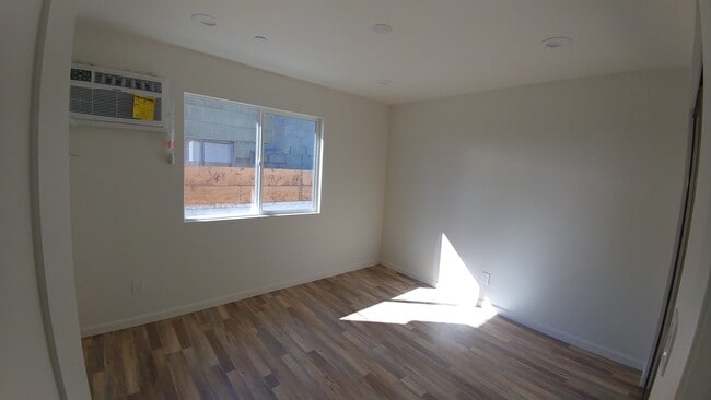 Photo - 10832 Odell Ave