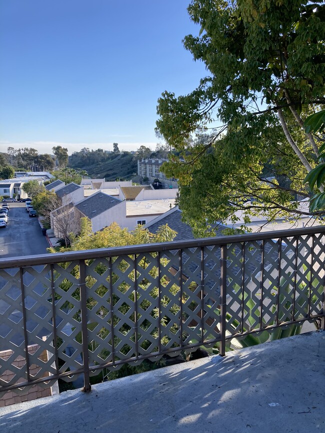 Photo - 4198 Mount Alifan Plz Unit M