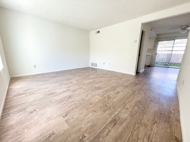 Photo - Fire Mountain Townhome with Garage!