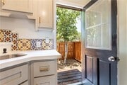 Private Patio Access - 1005 1/2 Calzona St Apartments Unit 1005 1 2