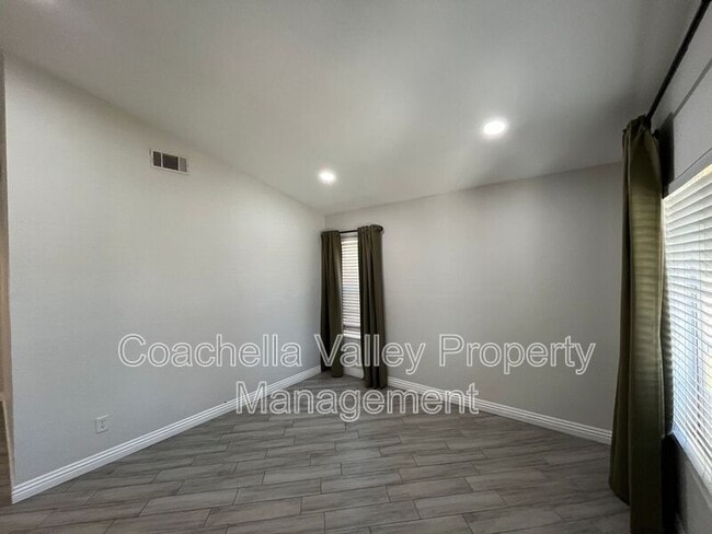 Photo - 81812 Tecoma Ave