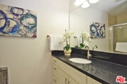 Photo - 423 S Rexford Dr Unit 102