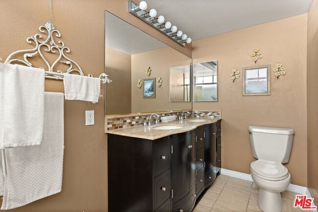 Photo - 11942 Whitewater Ln