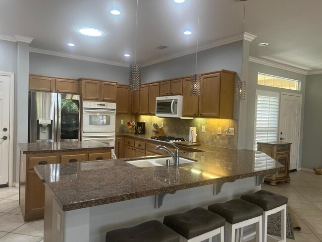 Building Photo - 61105 Living Stone Dr Rental
