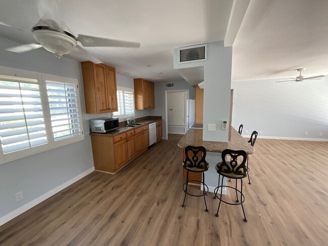 Photo - 1702 Capri Cir