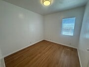 Photo - 210 W Boone St House