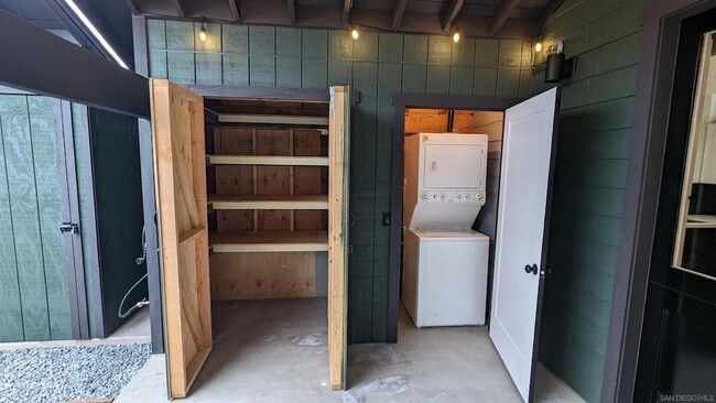 Photo - 530 Glover Ave