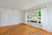 Photo - 4950 Newcastle Ave