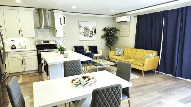 Photo - 1059 Gillespie Dr Unit SI ID1471793P