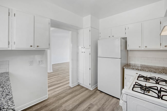 Building Photo - Wilcox Apartments