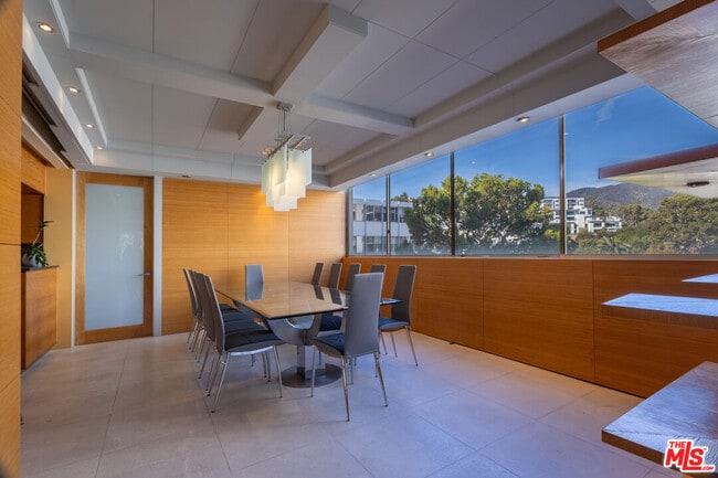 Photo - 17366 Sunset Blvd Unit 302