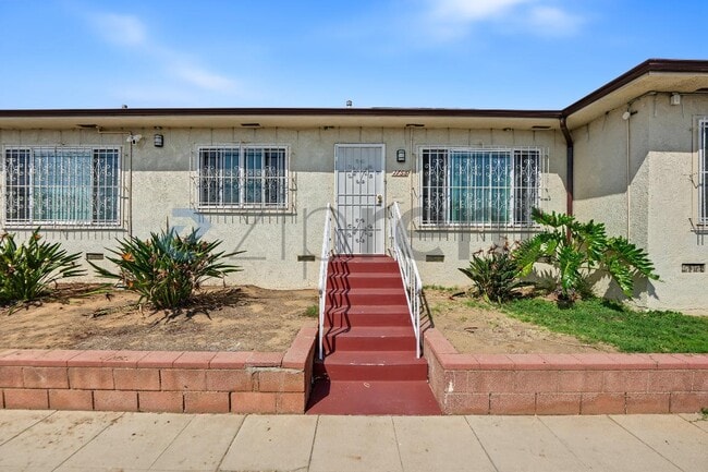 Building Photo - Unit 1755