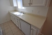 Photo - 5340 Whitsett Ave Unit 01
