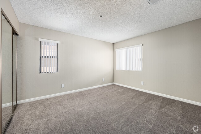 The Waldorf - 2BR, 2BA - 830SF - Primary Bedroom - Pasadena Park Place