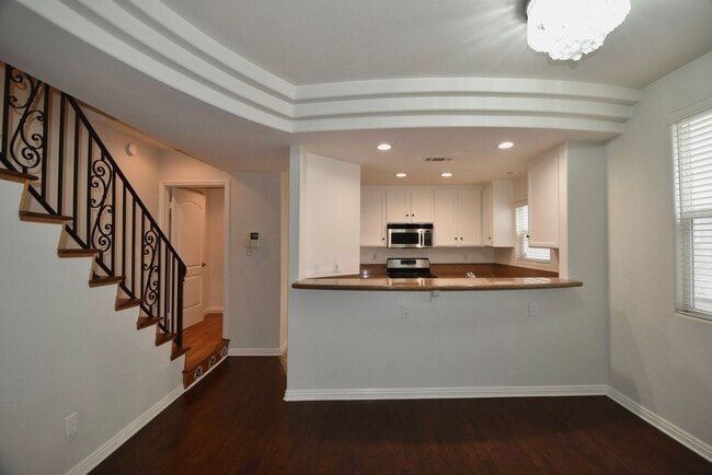 Photo - 4259 Dixie Canyon Ave Unit 03