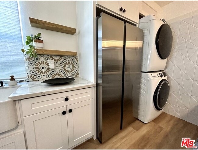 Photo - 5146 W 130th St