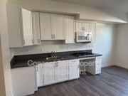Photo - 226 W 87th St