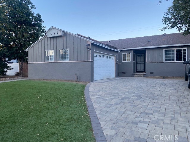 Building Photo - 10406 Orion Ave Rental