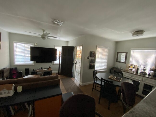 Photo - 636 E 121st Pl