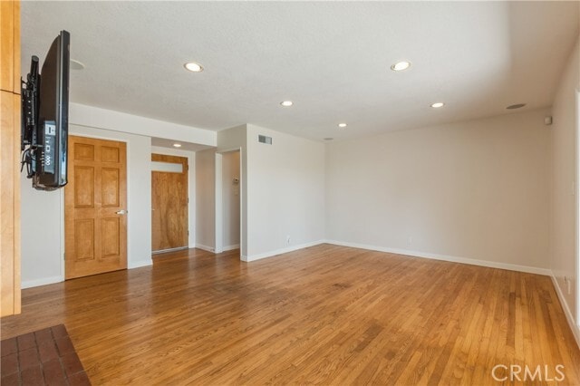 Photo - 828 Stevely Ave