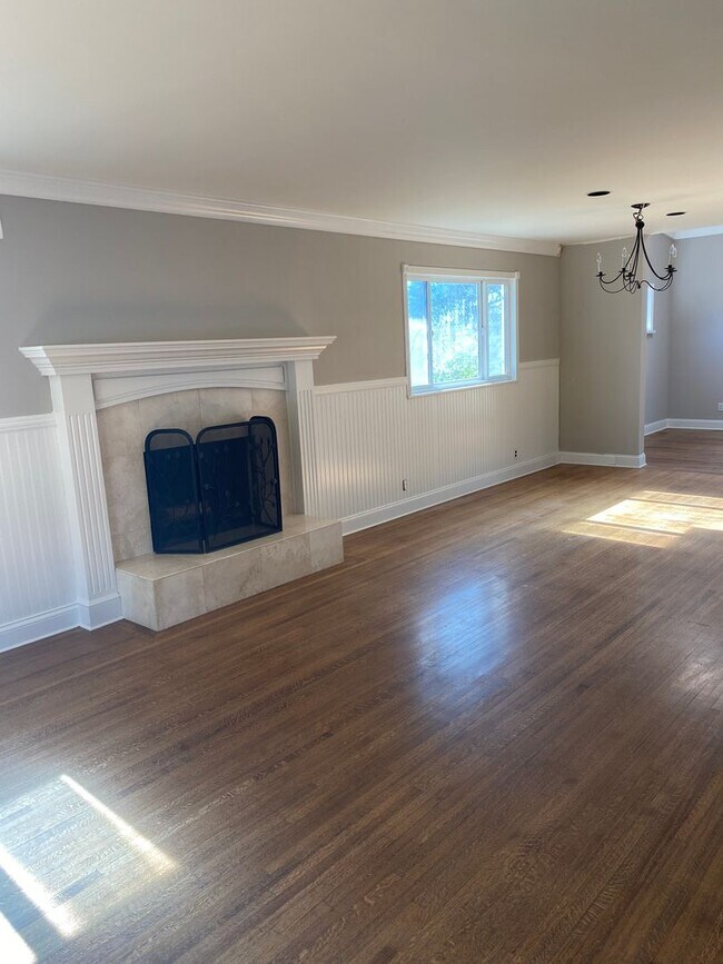 Photo - Beautiful Home in the Ventura Foothills