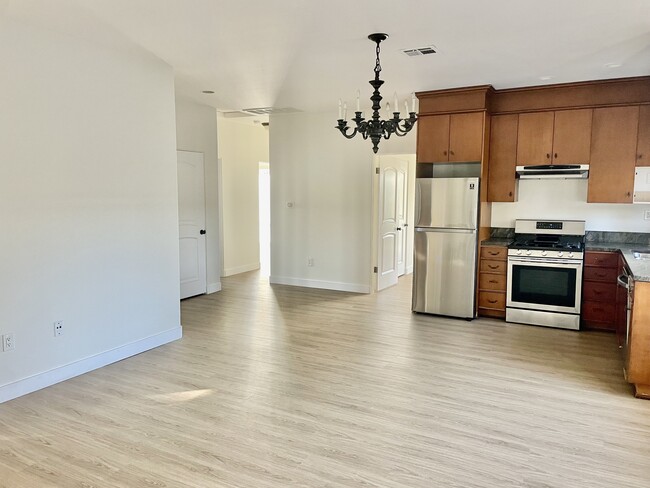 Photo - 14762 Friar St Unit 3