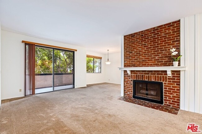 Photo - 306 Bora Way Unit 114