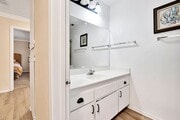 Photo - 27535 Lakeview Dr