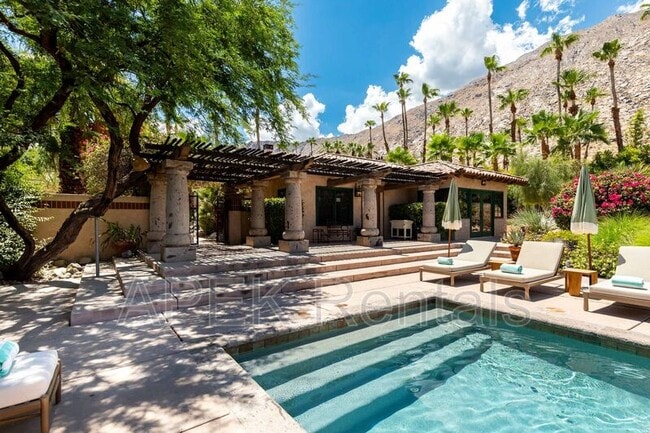 Photo - 690 W Linda Vista Dr