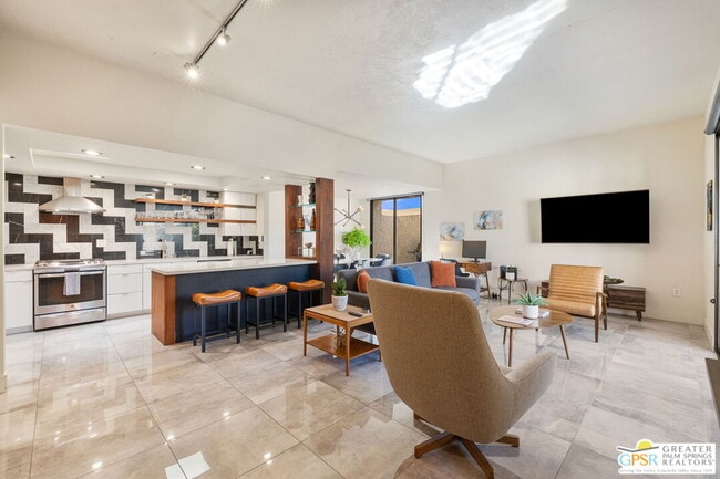 Photo - 427 N Calle Rolph