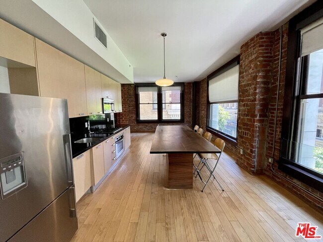 Photo - 460 S Spring St Unit 312