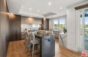 Photo - 930 N Tigertail Rd