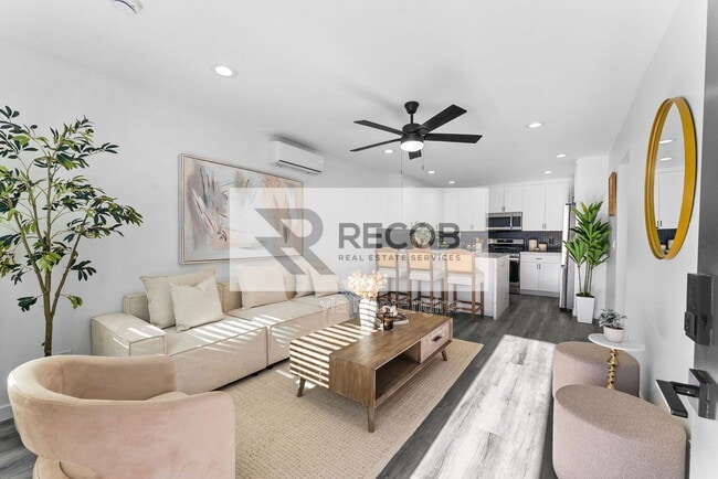 Building Photo - 8353 Ivory Coast Dr Unit 1