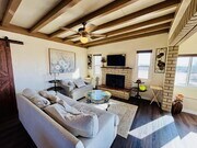 Photo - 4 bedrooms, 2 kitchens, 2.5 bathrooms, lau...