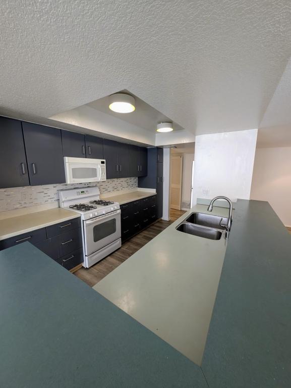 Photo - 1312 S Saltair Ave