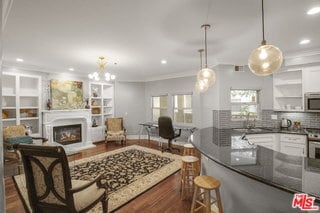 Photo - 850 Croft Ave