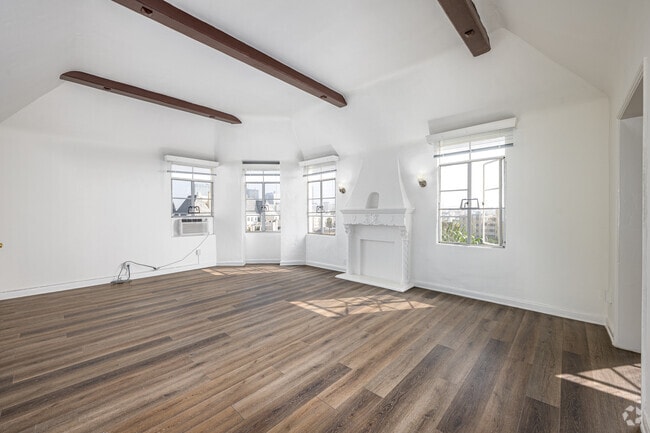 1BR, 1BA - 975SF - Living Room - Linda Vista Apartments