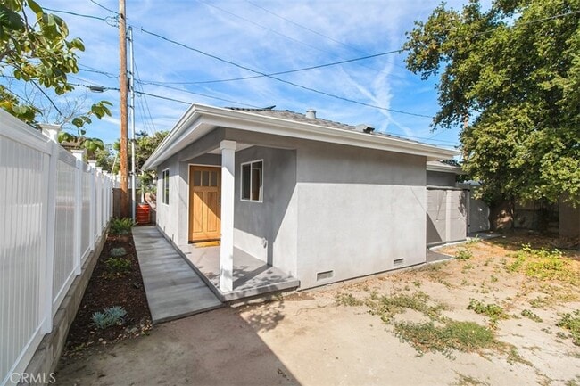 Photo - 319 N Shelton St