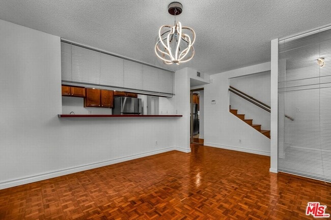 Photo - 938 5th St Unit 1