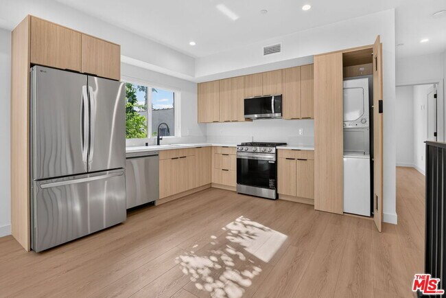 Photo - 11304 Collins St Unit #2