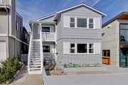 front exterior /second floor - 423 28th St Apartment Unit 2