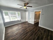 Photo - 1306 E Hellman St Apartment Unit #05