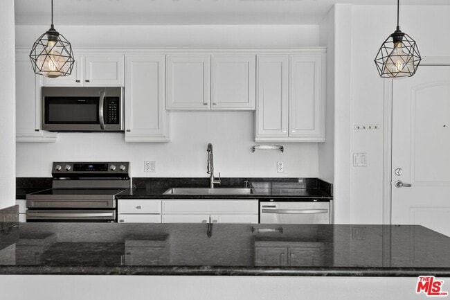 Building Photo - 3740 Santa Rosalia Dr Unit 326