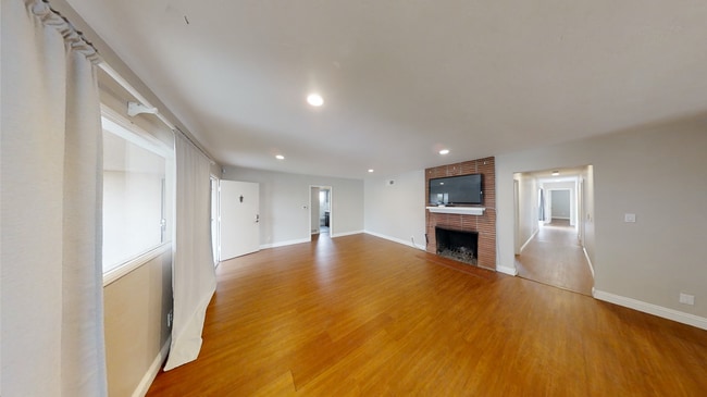 Photo - 5532 Mary Ln Dr