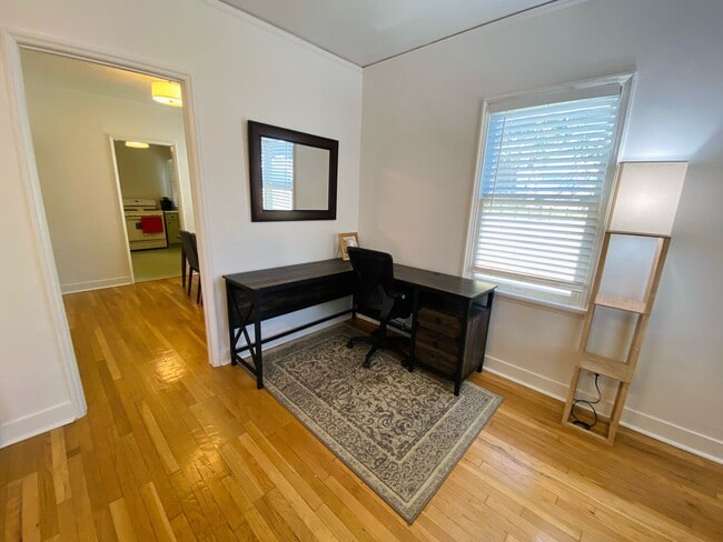 Photo - 7417 Fountain Ave