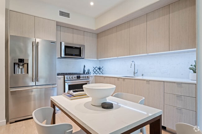 Building Photo - 5875 Interceptor St Unit Serenity Suite 403A-INT Rental