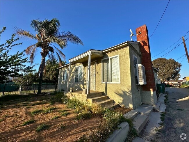 Building Photo - 13906 Grant St Rental